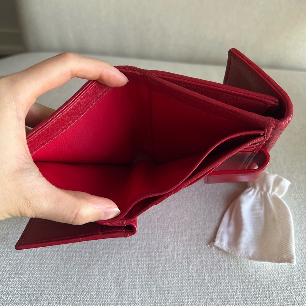 Dior Red Quilted Wallet - Picture 5 of 9